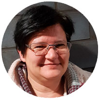 Yvonne Büll